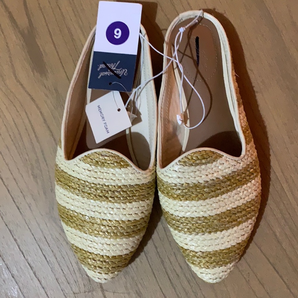 NWT Woven Universal Thread Mules